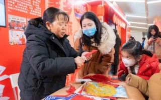 指尖上的非遗剪出新天地，快手助力西北大地绽放“她力量”